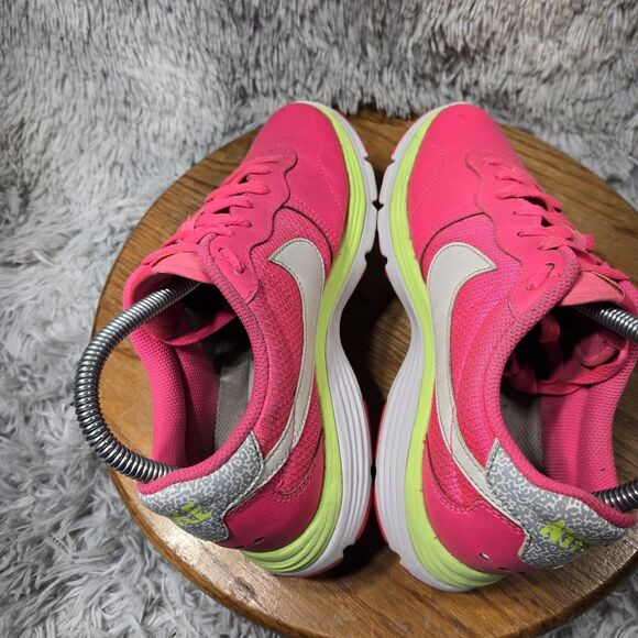 2014 NIike Dual Fusion Women Size 7 Y2K Style Pink Leather Low Shoes 631764-617 - Picture 3 of 13